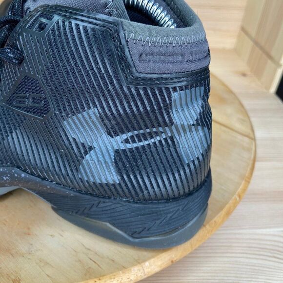 Under Armour Curry 2.5 Basketball Shoes - Picture 7 of 9